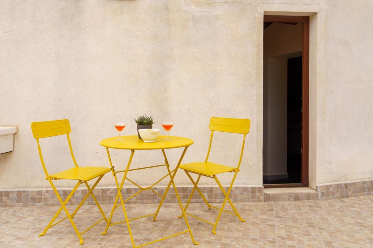 Siracusa Comfy & Central Apartment With Terrace Siraküza Dış mekan fotoğraf